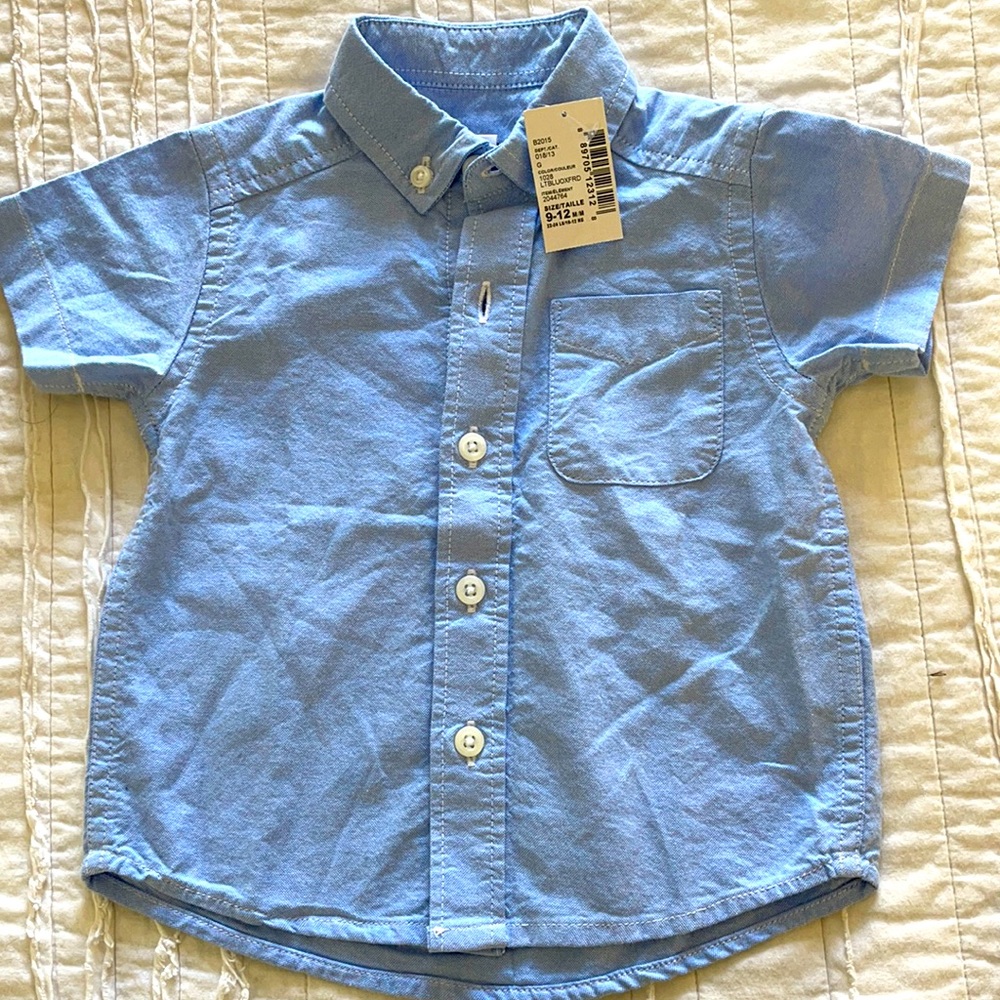 NWT super cute blue Jean color button up for 9-12month ok’d boys!